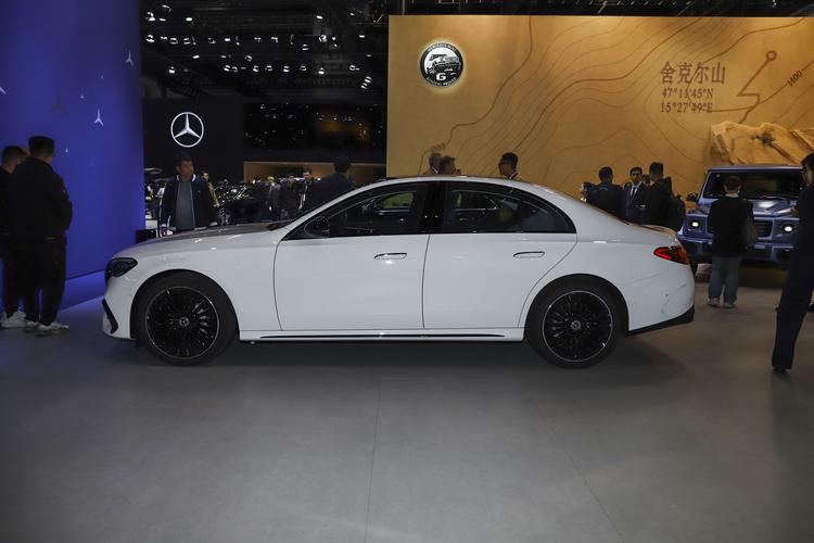 Фото машины 24