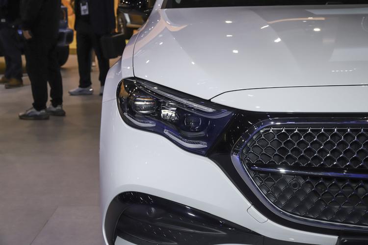 Фото машины 77