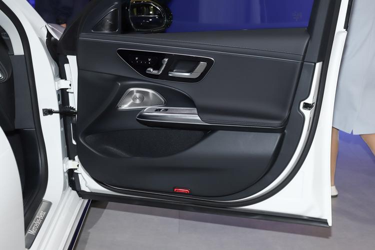 Фото машины 44