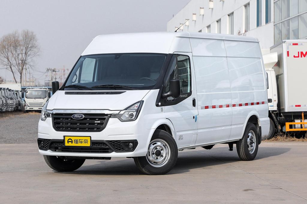 Pro 2.2T manual van long axle 3 seats mid-top