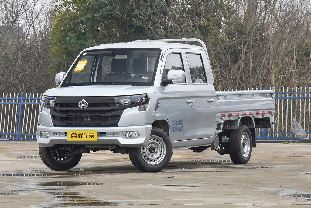 1.6L luxury air-conditioned double-row standard car DAM16KR