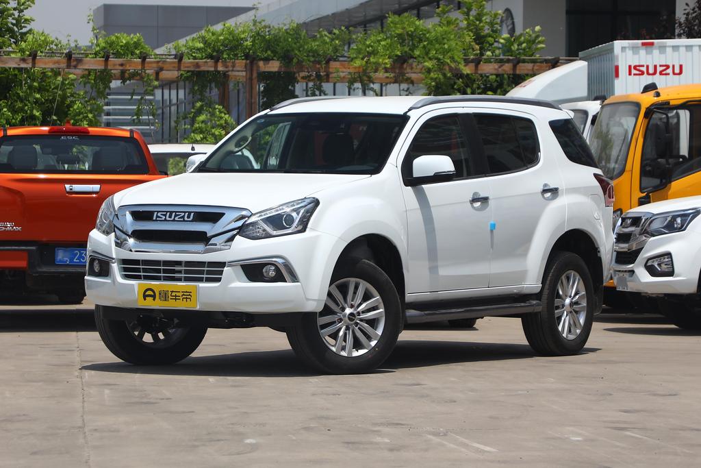 2.0T gasoline automatic four-wheel drive Jinyue type 5 seats
