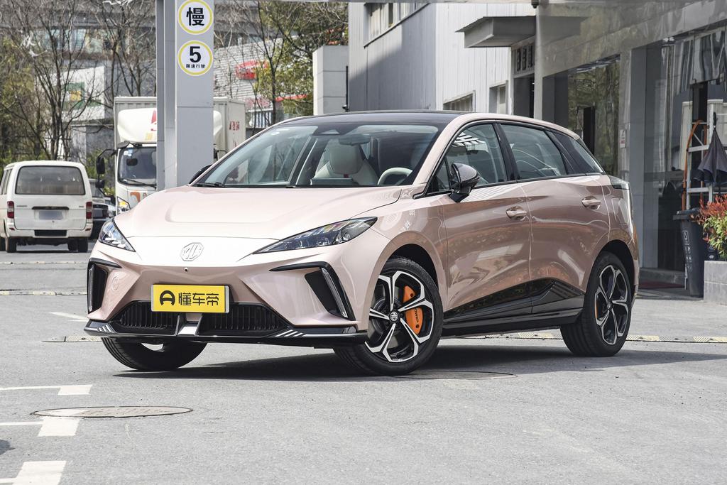 Four-wheel drive performance version