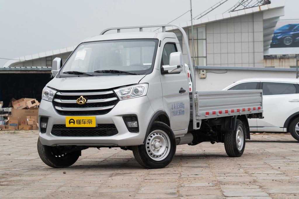 1.6L standard version single row single rear wheel 3400mm wheelbase 3.3meters truck DAM16KR