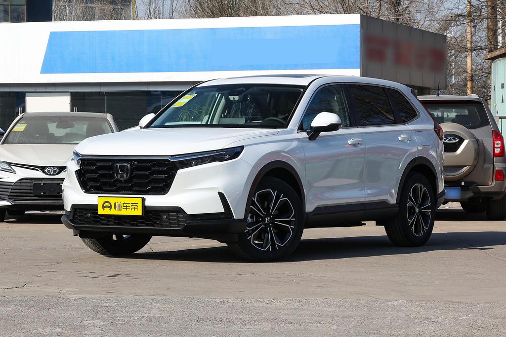 240TURBO CVT four-wheel drive Zunyao 5-seater version