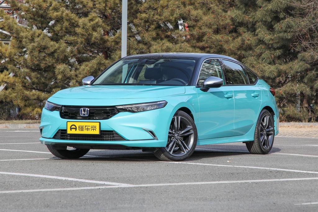 HATCHBACK 2.0L e: HEV Rui*Deluxe Edition