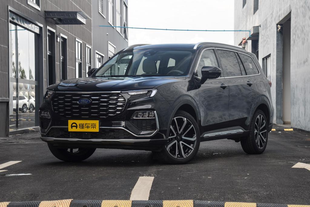 EcoBoost 225 7-seater Premium Collar PLUS (2/2/3)