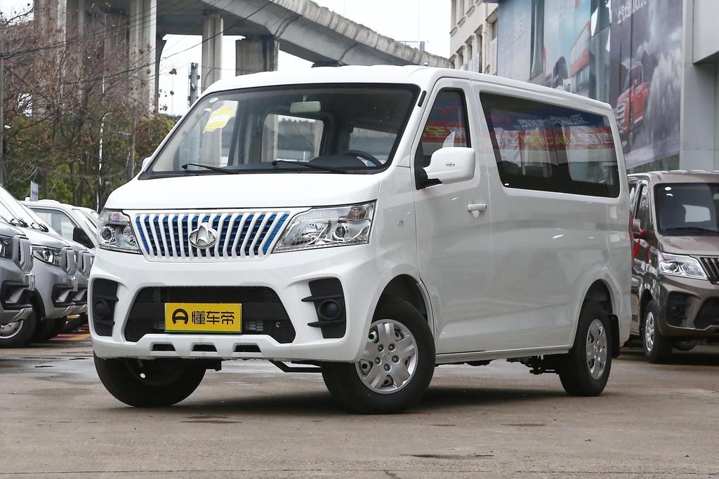 Pure electric bus with back lift door 6 seats 41.86 kWh