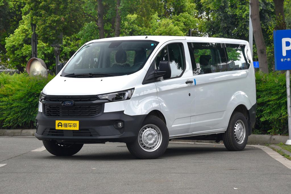 V362 2.0T diesel manual multi-function commercial vehicle short-axle low-top 5/6-seater country VI