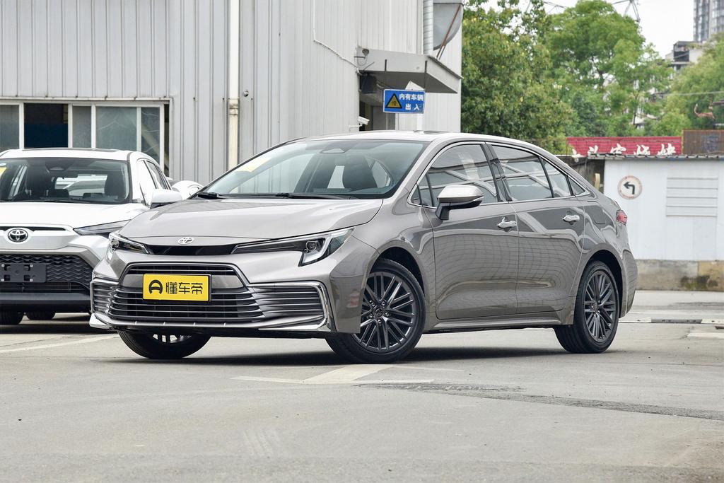 Facelift 2.0L Premium Edition