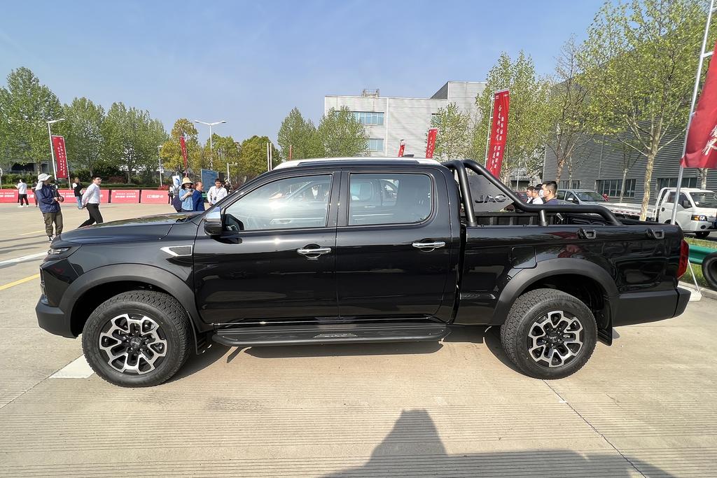 2.0T automatic gasoline two-wheel drive elite standard double