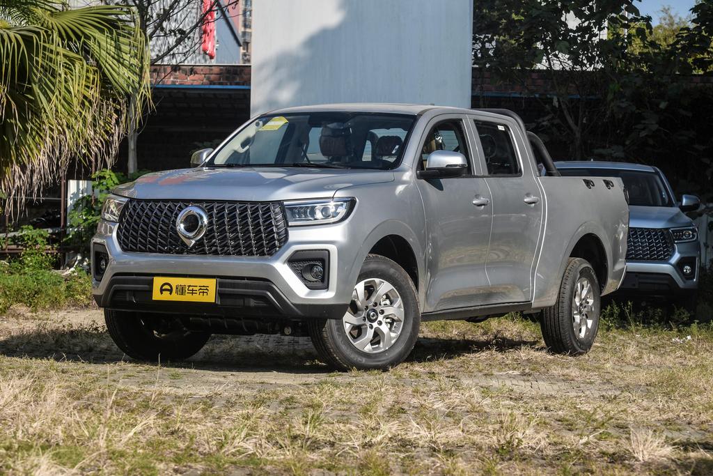 Commercial version 2.0T diesel automatic four-wheel drive large double pilot type GW4D20M