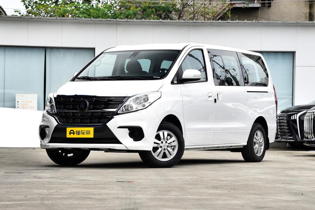 2.0 L CNG manual passenger type intermediate car 9 seats