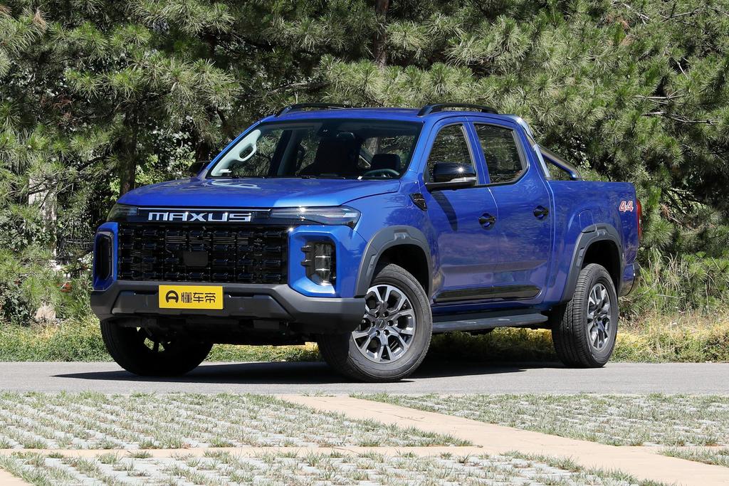 Interstellar H 2.0T automatic diesel four-wheel drive luxury version long box double booster