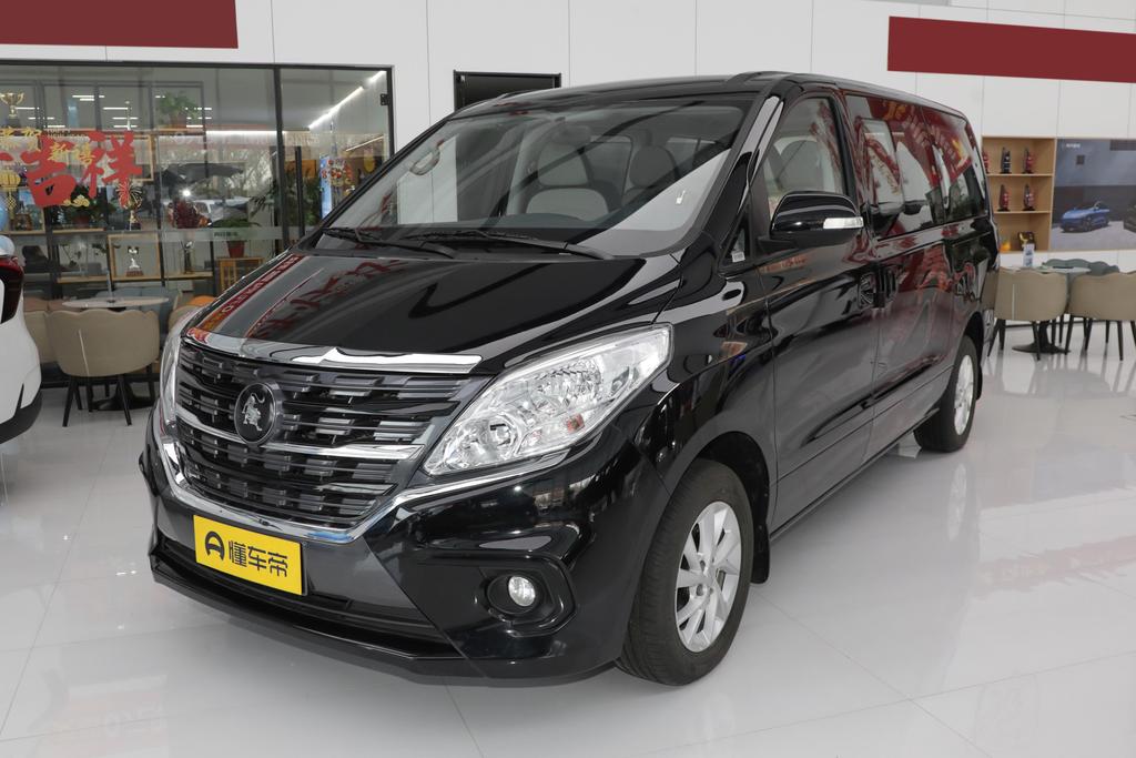 1.5T manual luxury 9 seats