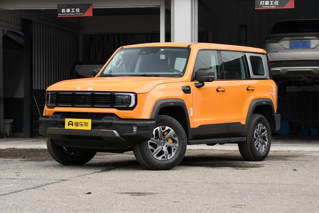 City Hunter Version 2.0T Automatic Four-wheel drive Knight Type
