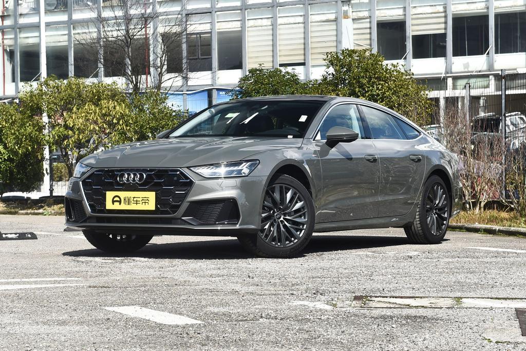 40 TFSI Luxury