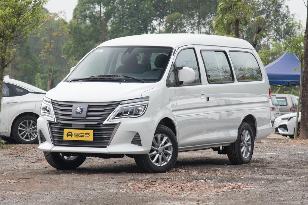 Passenger version standard 7-seater
