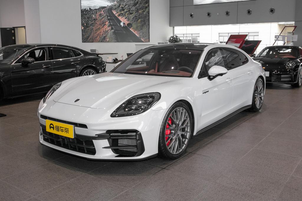 Panamera Turbo E-Hybrid Executive Extended Version 4.0T