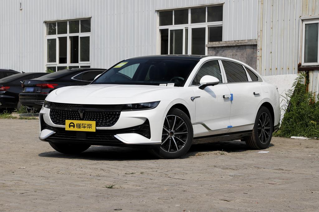 Ultra-long battery life, four-wheel drive executive edition