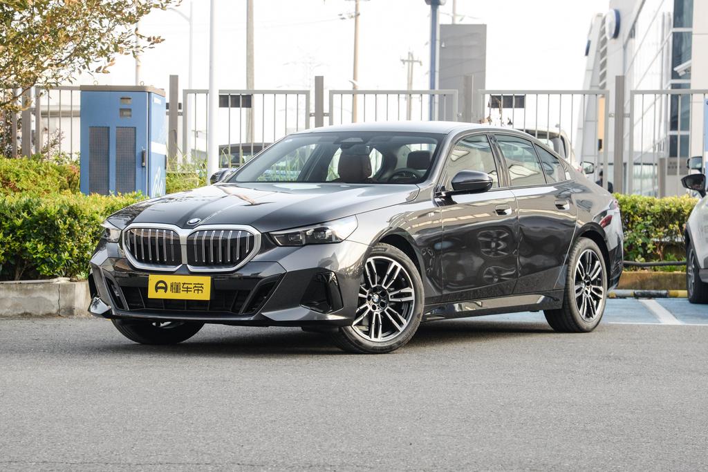 525i M sports suit