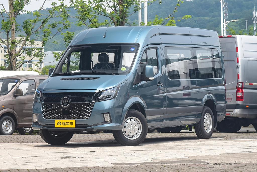 Commercial version of multi-function passenger car automatic 2.0T long axle mid-top rear single tire 6/7/9 seat 4F20TC18