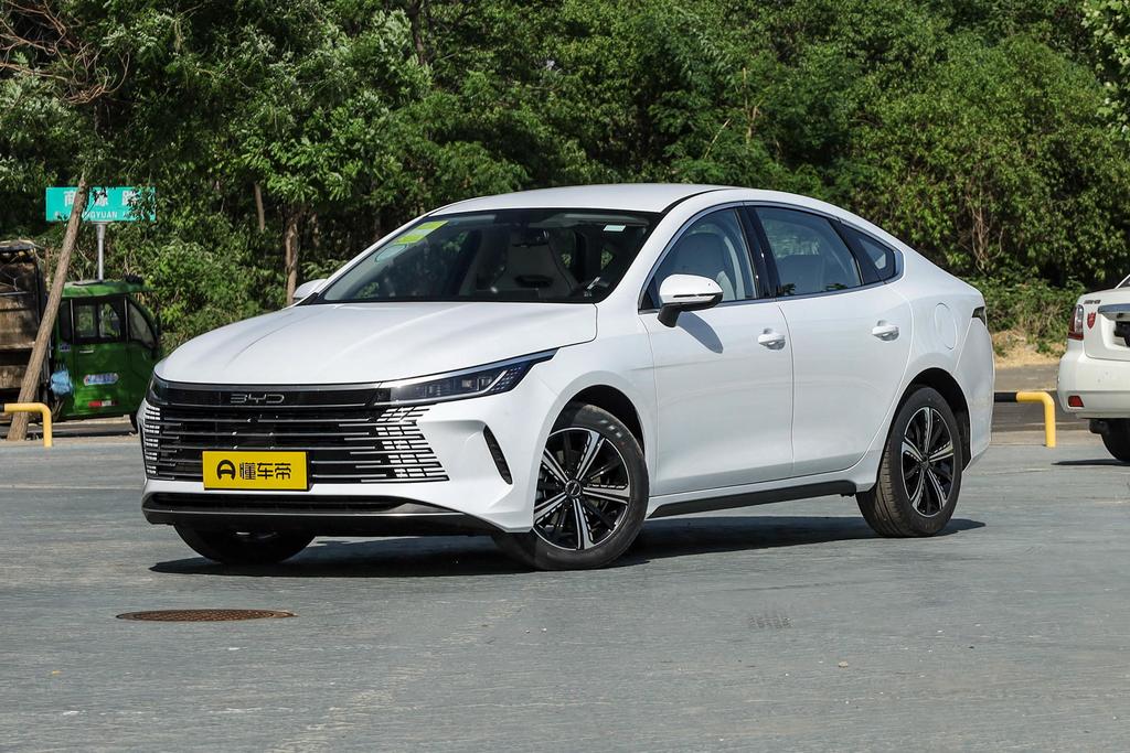 Honor Edition DM-i 120KM Luxury