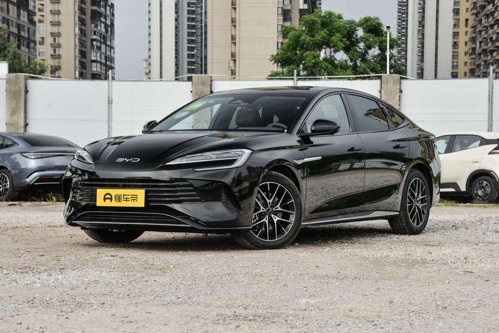 Honor version DM-i 1.5L 121KM Premium Type