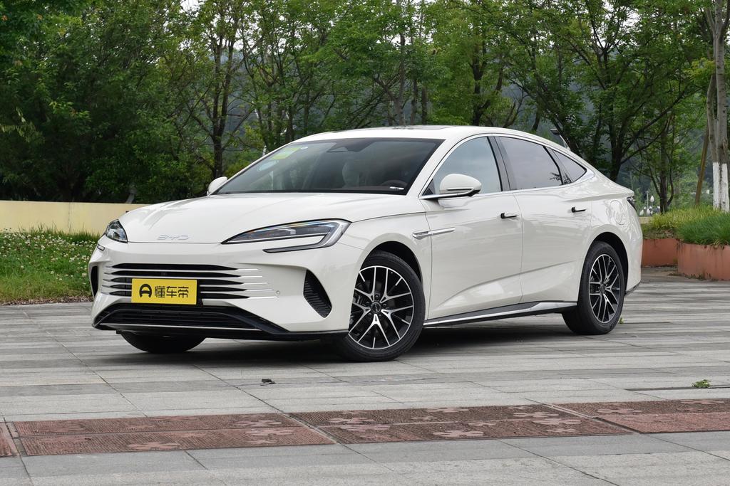 Honor version DM-i 1.5T 121KM Honor Type