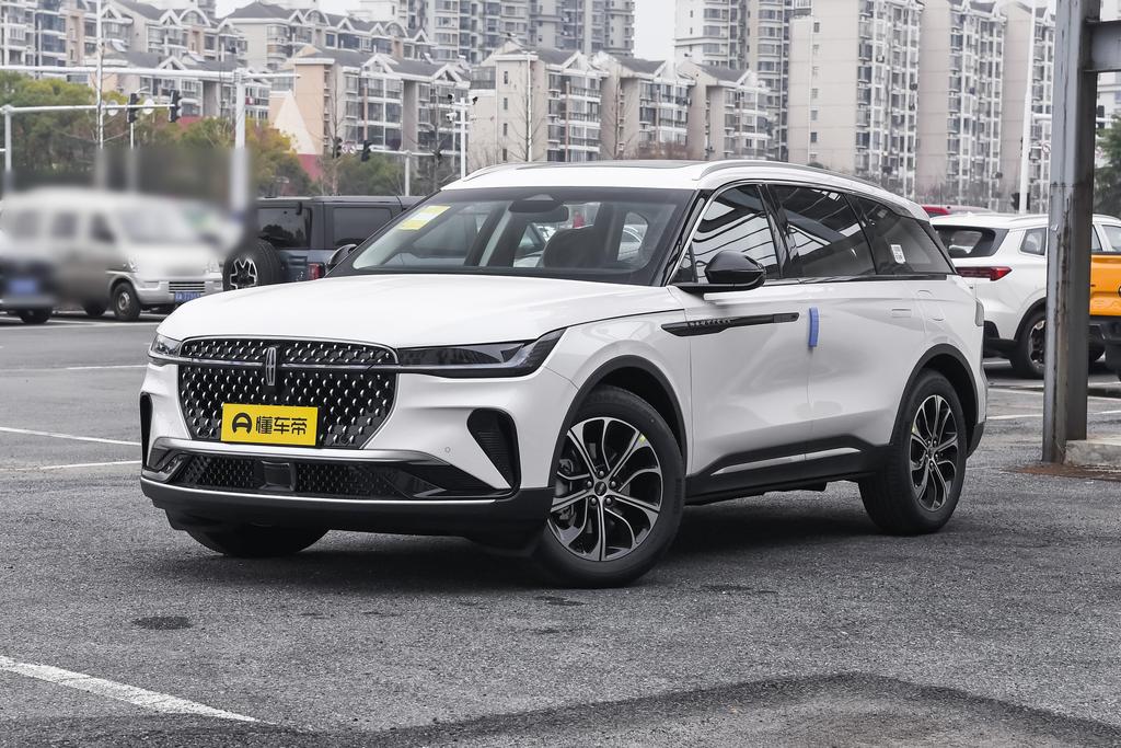 2.0T four-wheel drive Zunrui Edition