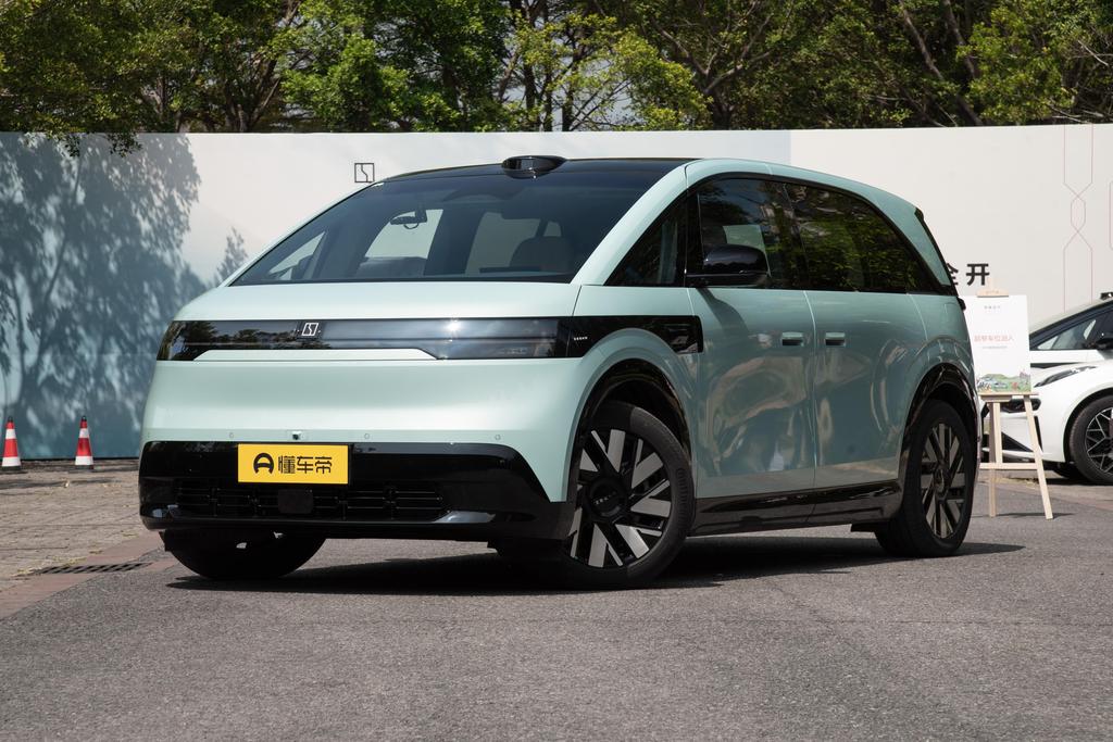 102kWh long battery life Smart driving version