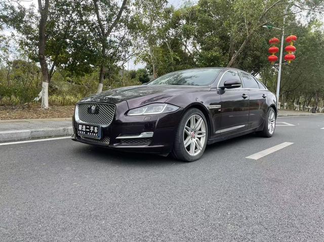 Jaguar XJ 2018 XJL 3.0 SC two-wheel drive Exclusive Business Edition