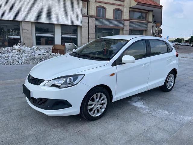 Fengyun 2 2013 Hatchback 1.5L AMT Sharp Edition