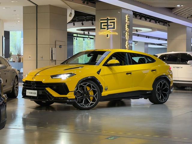 Urus 2022 4.0T V8 Performante