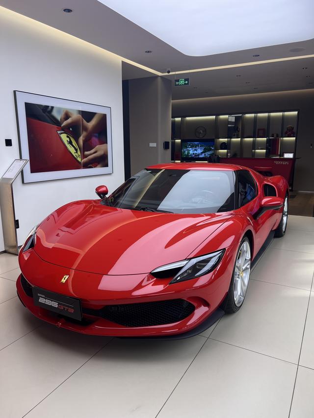 Ferrari 296 2021 3.0T V6 GTB