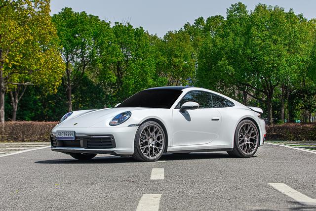 Porsche 911 2022 Carrera 3.0T