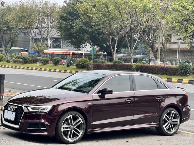 Audi A3 2020 Sportback 35 TFSI Sports Country VI
