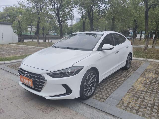Leading the 2020 1.5L CVT Smart Hyun*Elite type