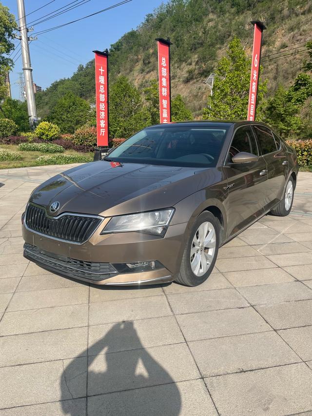 Speedster 2018 TSI330 DSG Comfort Edition State V