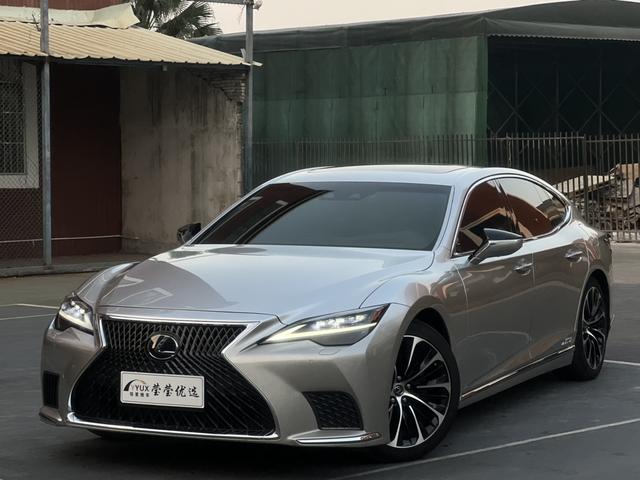 Lexus LS 2021 500h Executive Edition