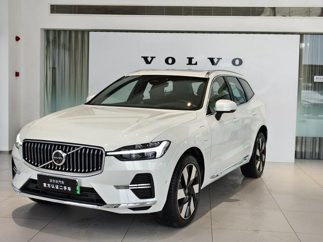 Volvo XC60 PHEV 2024 T8 four-wheel drive long battery life Zhiya Deluxe Edition