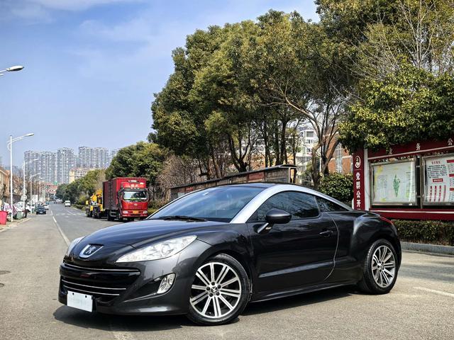 Peugeot RCZ 2011 1.6T fashion type