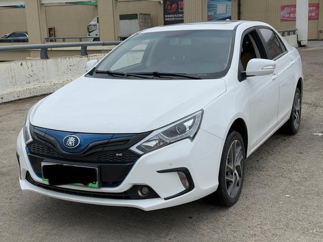 Qin EV 2017 Qin EV300 Premium Model