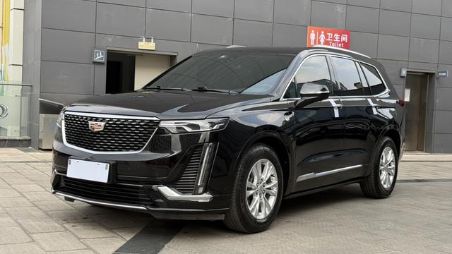 Cadillac XT6 2021 28T seven-seater fashion model