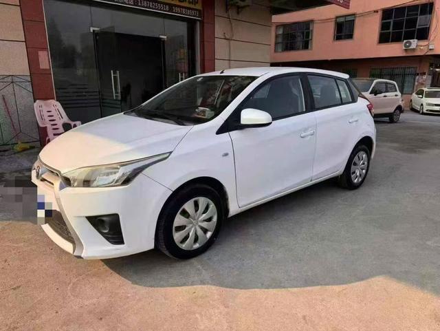 YARiS L Zhixuan 2015 1.5E Automatic Charm Version