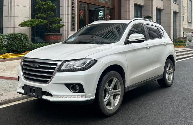 Haval H2 2018 1.5T dual-clutch two-wheel drive fashion country VI