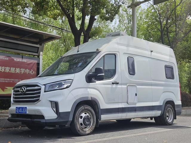 Xintu V90 2022 2.0T automatic ultimate version rear drive extended axle high top rear single tire 9 seats