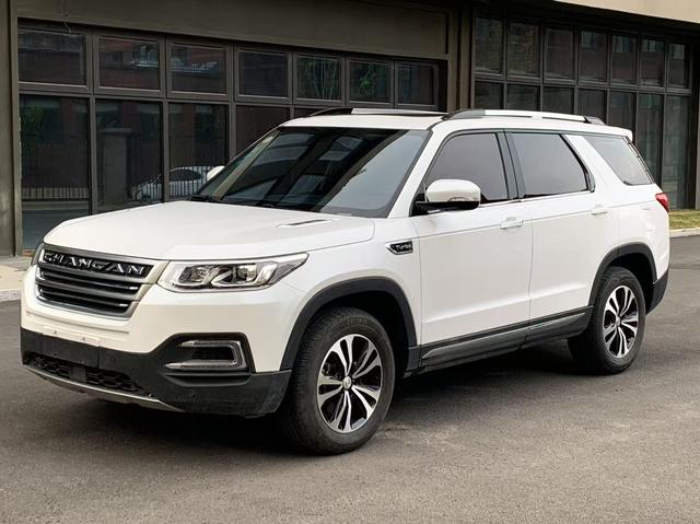Changan CS95 2018 2.0T two-wheel drive Glory Edition