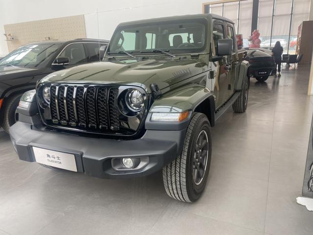 Gladiator 2022 3.6L Advance Edition