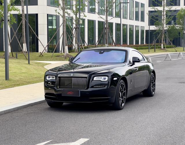 Phantom 2018 6.6T Black Badge